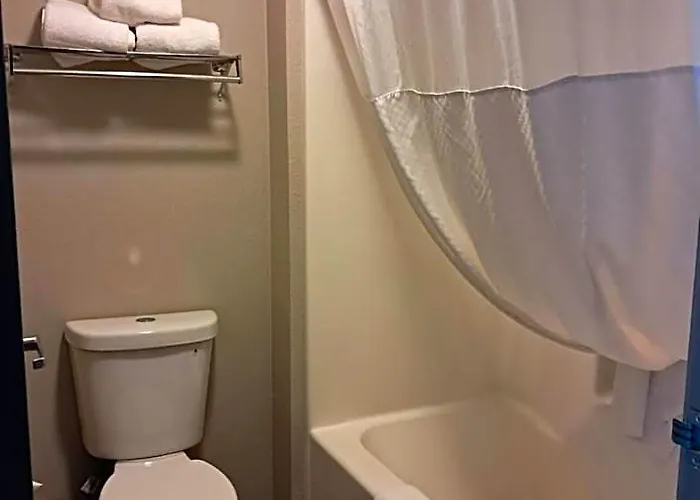 Hotel &