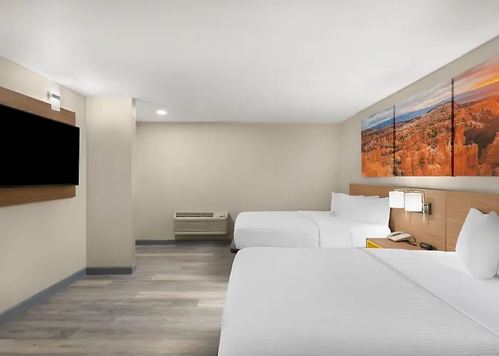 & Hotel 2*